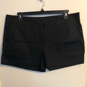 NWOT Solid Black NY&Co Cuffed Short